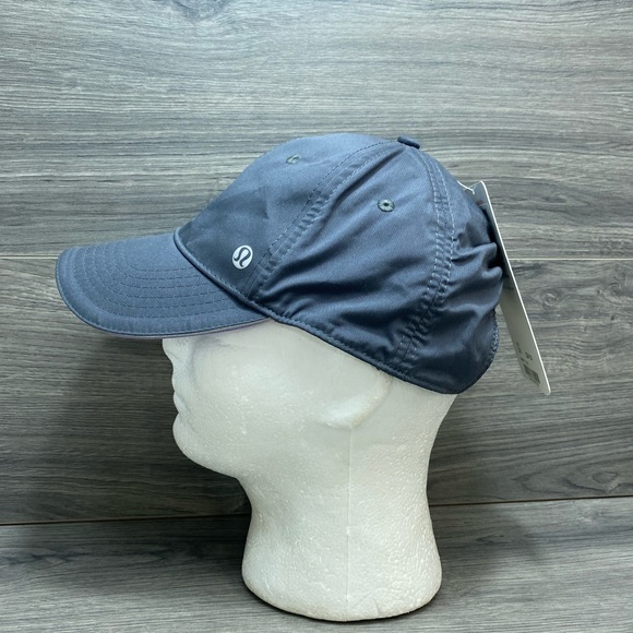 Lululemon W Running Baseball Cap Adjustable Coal Gray NWT - Picture 1 of 13